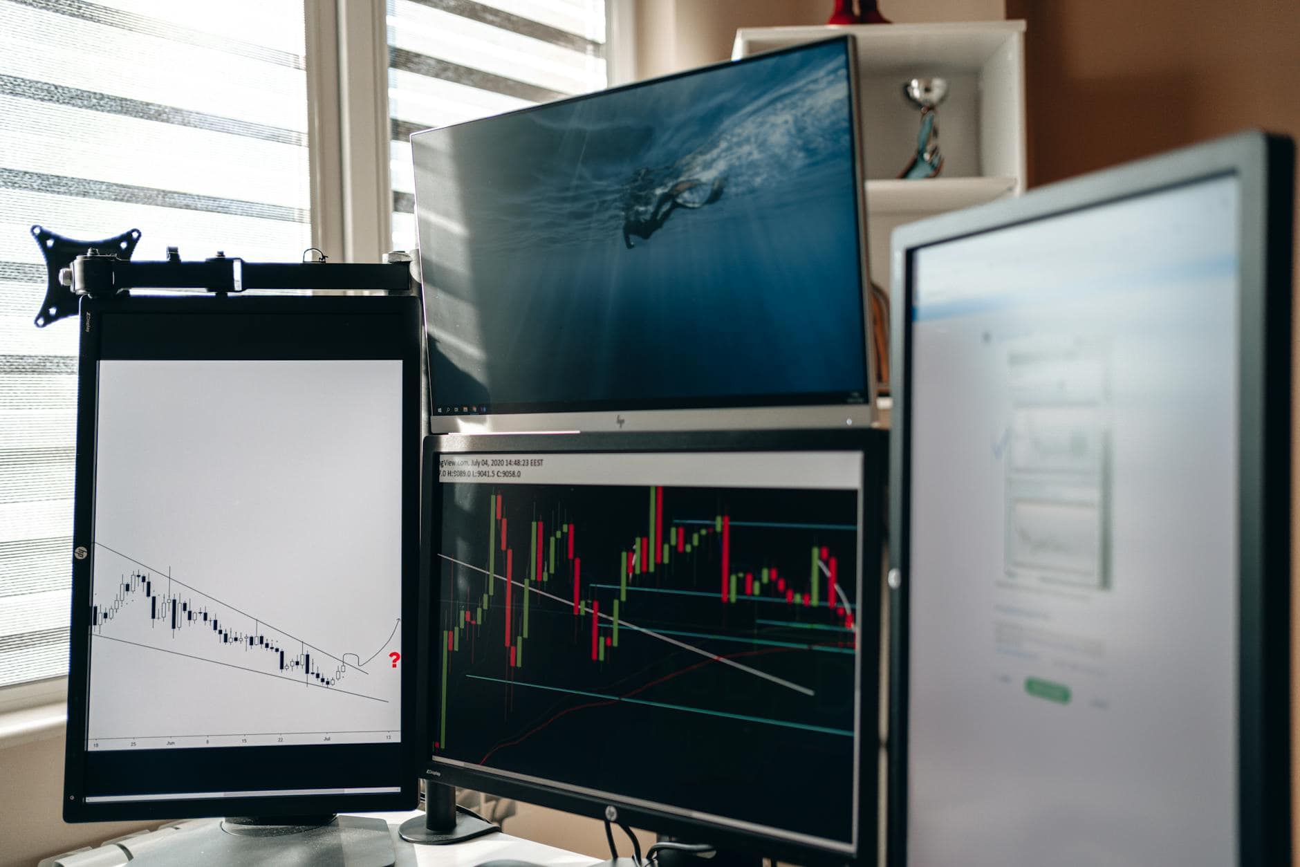 Trading desk monitoring crypto arbitrage opportunities and market data